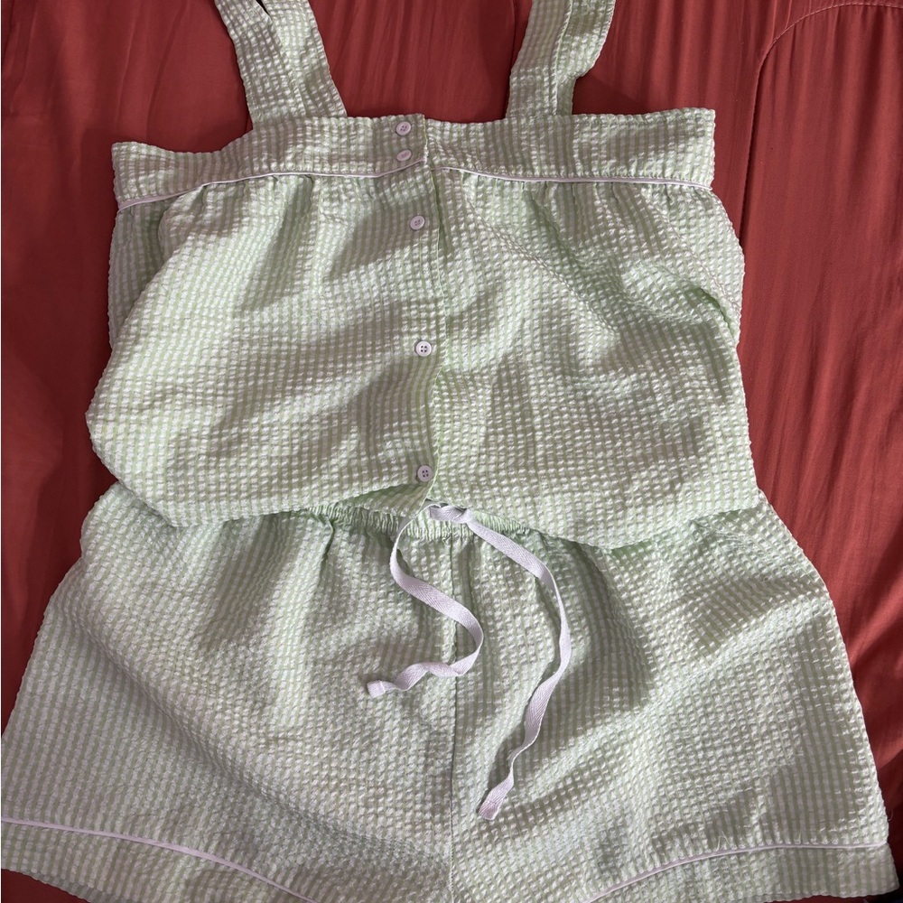 Green striped pajamas set